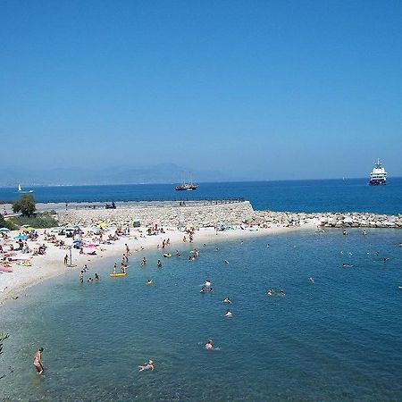 2 Bedroom Modern Apartment In Antibes With Sea View Zewnętrze zdjęcie