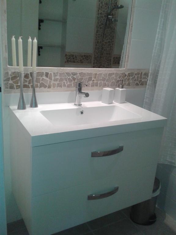 2 Bedroom Modern Apartment In Antibes With Sea View Pokój zdjęcie