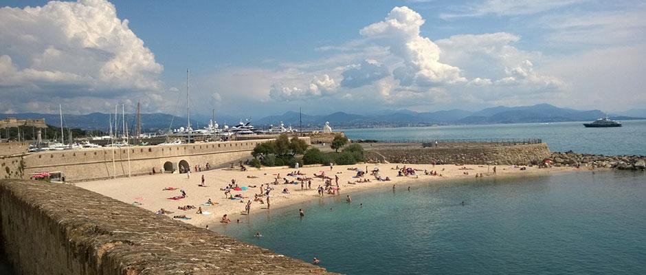 2 Bedroom Modern Apartment In Antibes With Sea View Zewnętrze zdjęcie